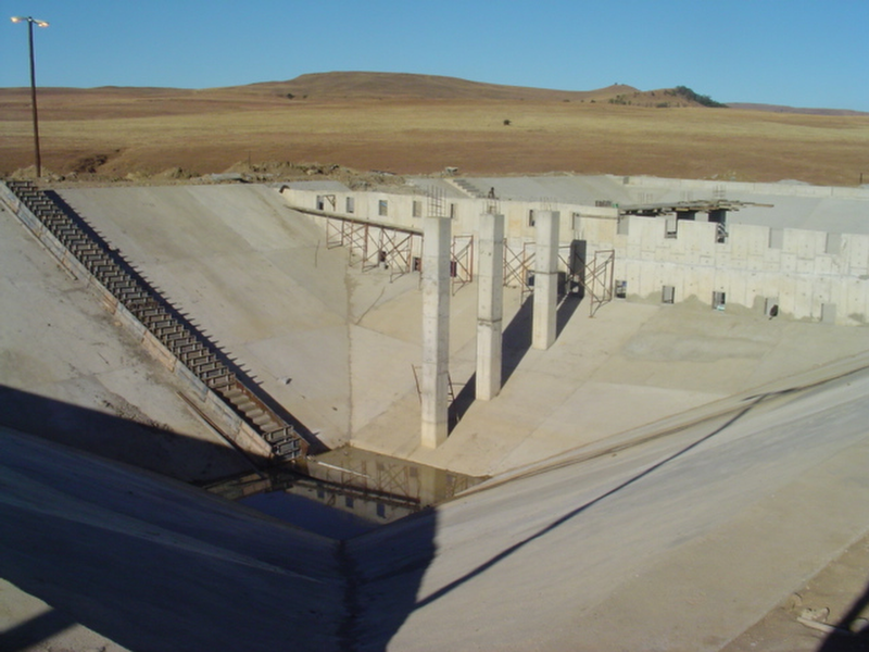 projects-bulk-water-supply-vrede-dam-thumbnail-south-africa-vip-consulting-engineers.png